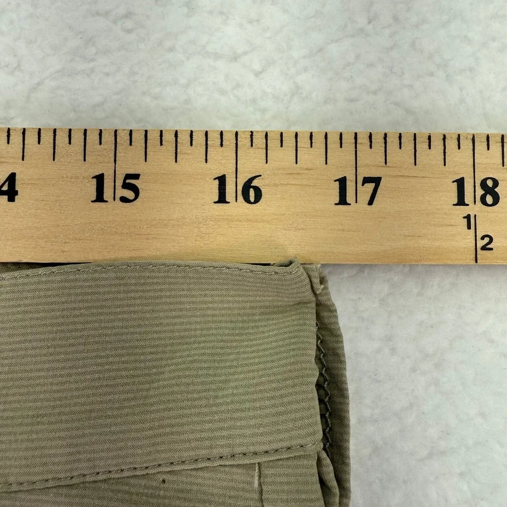 Travis Mathew Shorts Mens 32‎ (33) Beige Striped Chino Sports Golf Performance